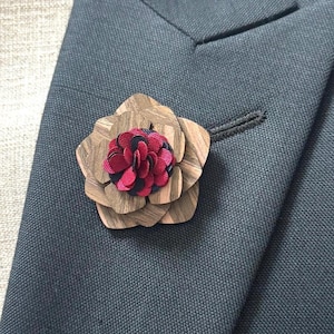 Elegant Wooden Pin with flower, Wooden brooch, Wedding groomsmen pin, Groom lapel pin, Suit Lapel Pin,Men Suit  Accessories,Fathers day pin