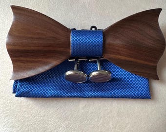 Zestaw drewnianych muszek, niebieska muszka ze spinkami do mankietów, męska muszka ślubna, prezent dla pana młodego, zestaw prezentów dla drużbów, prezent na Dzień Ojca, formalne dodatki
