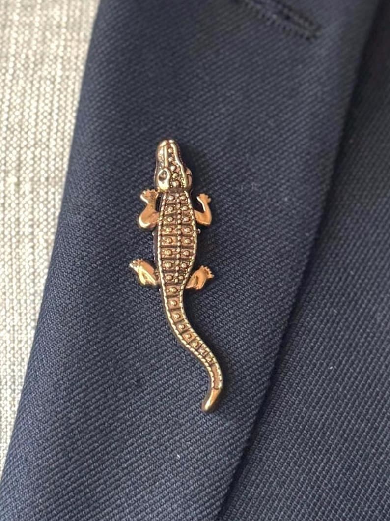 Elegant Alligator Lapel Pin for Men Women, Animal Brooch, Women ...