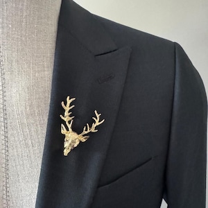 Deer head Lapel Pin for Men, Raindeer pin, Wedding Groomsmen Boutonniere, Suit Lapel Pin Acessories, Men Lapel Brooch, Gift for him Men Dad