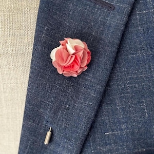 Lapel Floral pin, Flower brooch, Wedding Boutonniere, Groomsmen pin, Groom pin, Suit Lapel Pin, Men and Women Acessories, Gift for Him Her