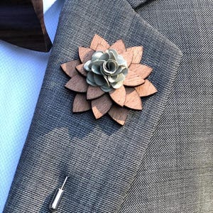 Lapel Wooden pin with Flower, handmade Wooden brooch pin, Wedding groomsmen pin, Groom lapel pin, Suit Lapel Pin,Men Suit  Accessories