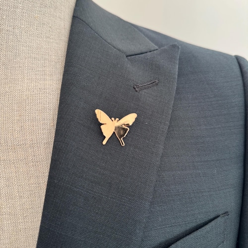 Wooden Flower Lapel Pin: Groomsmen Suit Accessory - Etsy