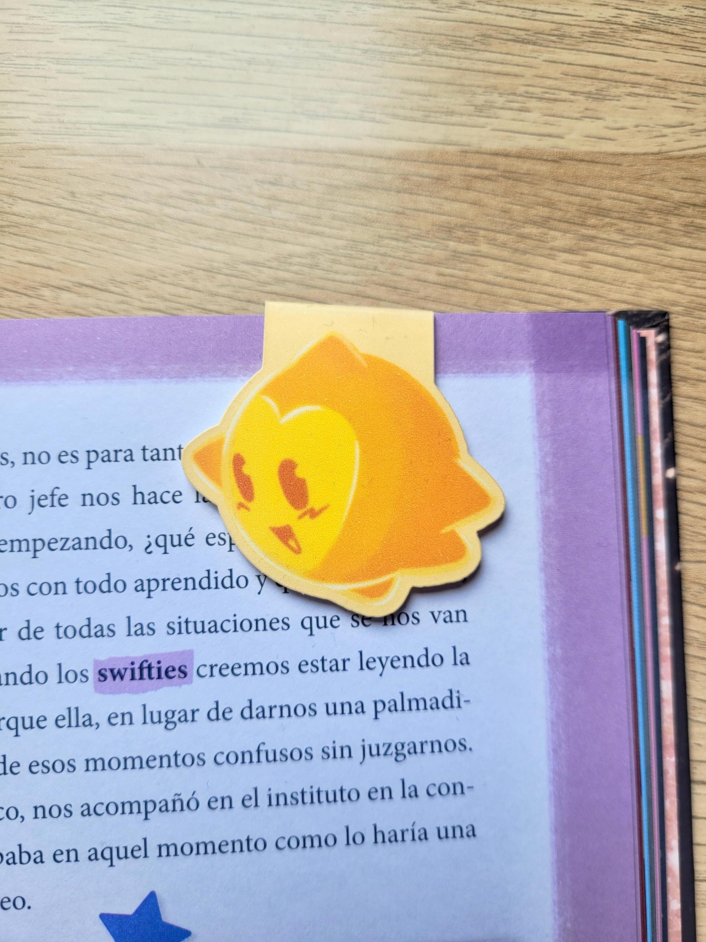 Star | Handmade Magnetic Bookmark
