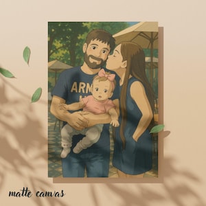 Op de afbeelding: Een digitale illustratie van een familieportret. Een man met een baard en een blauw shirt houdt een babymeisje vast dat een roze jurk draagt. Een vrouw met lang bruin haar kust de man op de wang. De achtergrond is een groen park met bomen en een caf&eacute;.