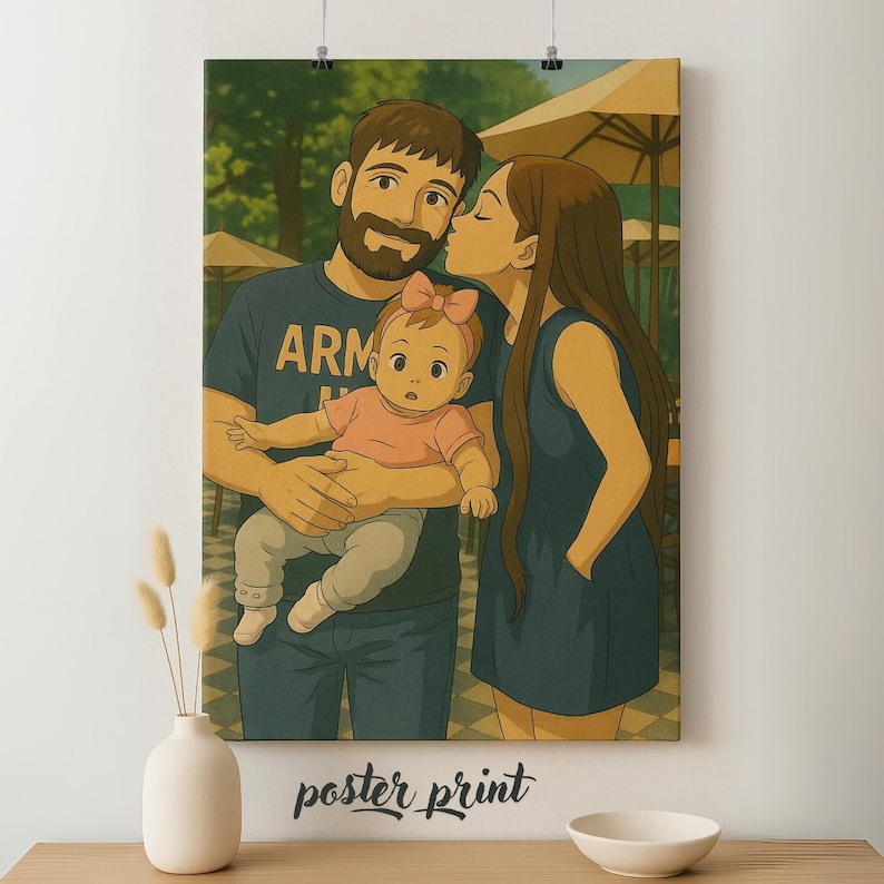 Op de afbeelding: Een cartoonillustratie van een gezin met een vader, moeder en een babymeisje. De vader draagt een blauw shirt met het woord "ARM" erop. De moeder draagt een blauwe jurk. Het babymeisje draagt een roze jurk en een roze strik. Het gezin staat voor een groene achtergrond met bomen en een blauwe lucht.