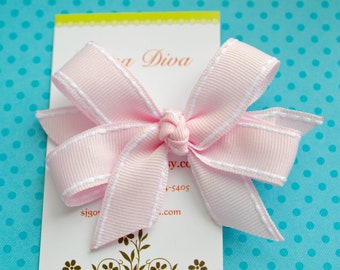 All Stitched Up in Pale Pink MINI Diva Bow