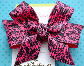 Hot Pink and Black Damask Classic Diva Bow