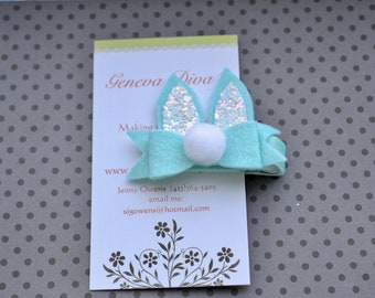 Bunny Bow in Mint Handmade Felt Hairclip