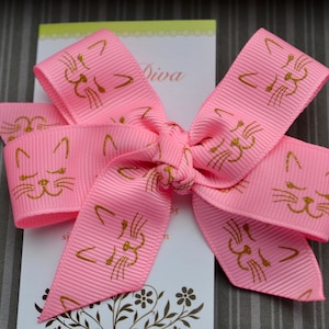E13 - Pink with Gold Cats Classic Diva Bow