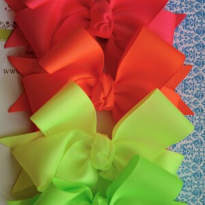 XL Diva Bow Neon Set of 4