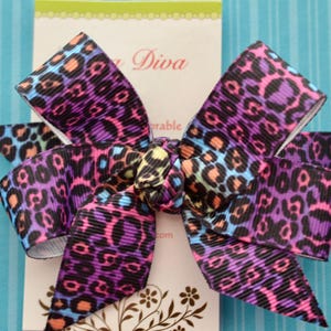 C2 - Muted Rainbow Leopard Classic Diva Bow