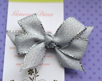 Sparkling Silver Mini Diva Bow