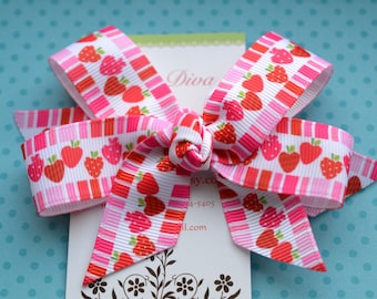 Scrumptious Strawberries Classic Diva Bow