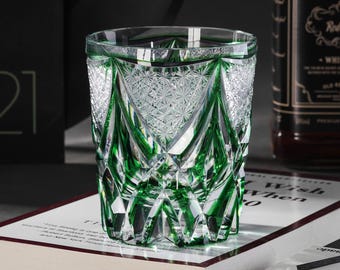 Handgeschnittenes Edo Kiriko Green Whiskyglas, gravierte Vintage Kristall Barware, Japanische farbige Bargläser, Cocktailtrinkgläser Geschenkidee