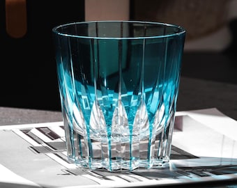 Hand-Cut Blue Crystal Whiskey Glass, Old-Fashioned Starburst Japanese Rocks Glass, Unique Barware For Whisky Lovers Come with Gift Box
