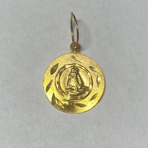 14 Karat Yellow Gold Our Lady of Charity &quot;Caridad del Cobre&quot; 13mm Medal