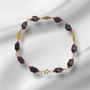 Pulsera de oro amarillo de 10 quilates y azabache genuino de 6 mm con placas de 7,5&quot;