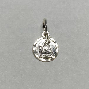 Medalla Bebé Nuestra Señora de la Altagracia "Virgen de la Altagracia" de Plata de Ley 8 mm