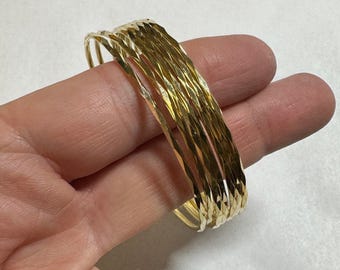 Bracelet jonc en argent sterling plaqué or jaune 18 carats et taille diamant de 2 mm (7 po ou 8 po.)