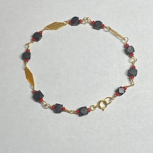 10 Karat Yellow Gold Genuine 4mm Azabache Jet & Coral Bracelet