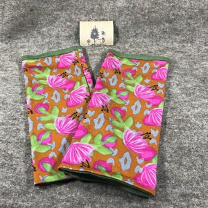Arm warmers, wrist warmers, gloves, sewn