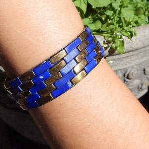 Lapis and Gold: The Timeless Combination . . .