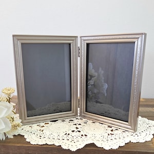 Vintage Classic Silver Metal Frame | Double Hinged Photo Frame | 7.25" x 10.5" | Fits 4x6 Photos | Black Velvet Back