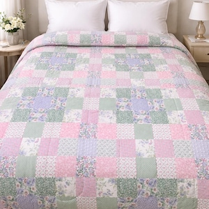 Douillette patchwork florale & papillons | Style romantique, cottagecore, fairycore | Format Double | Fait au Canada