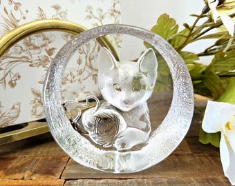 Vintage Mats Jonasson crystal paperweight | signed MJ Sweden | kitten & yarn | numbered | 1975