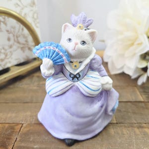 Vintage Kitty Cucumber Figurine Miss Fish - Haughty Stepmother - Victorian Cat - 1990 Schmid