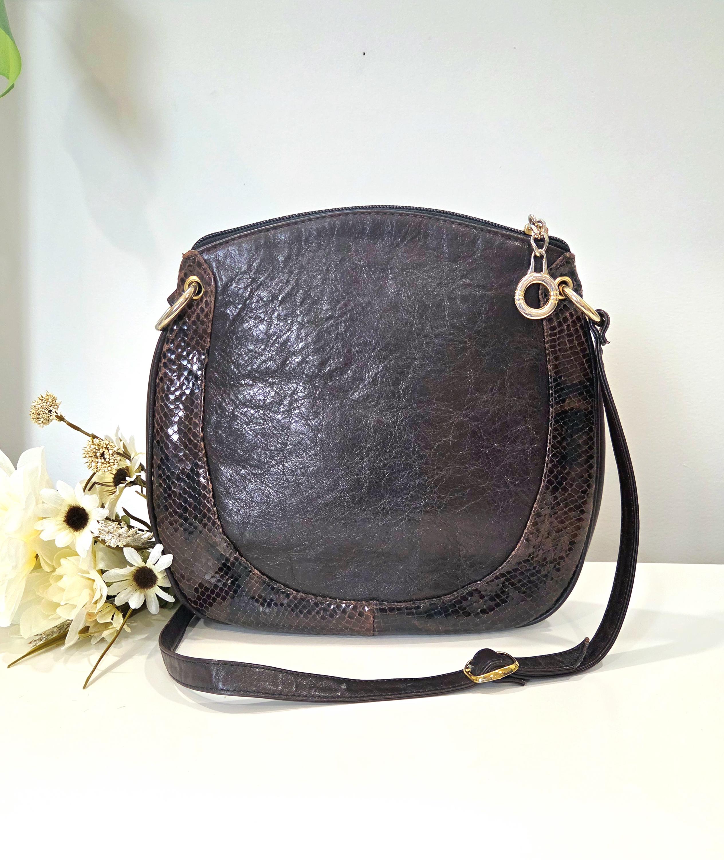 Vintage Due Fratelli sling bag. Due Fratelli Purse - Etsy main image 2