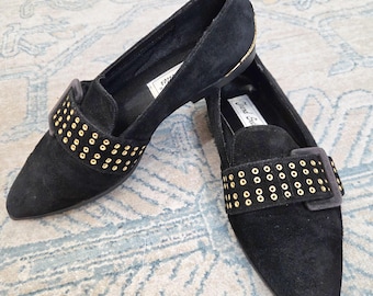 Vintage 1980s Trend Setter Black Suede Flats – Gold Eyelet Strap & Star Heel – Made in Taiwan – Size 6.5
