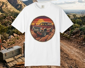 Retro Cherokee XJ Off-Road Desert Sunset 4x4 Retro Sunset T-Shirt