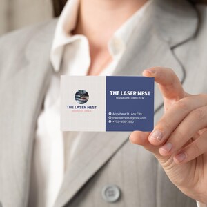 Modèle de carte de visite éditable découpé au laser – Design numérique personnalisable pour téléchargement immédiat