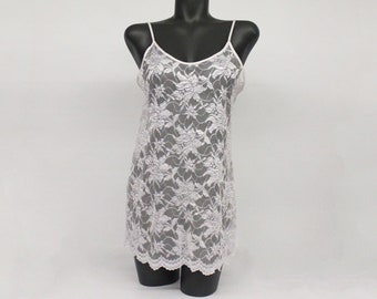 Vintage White Lace Chemise Mini Nightgown / Lady Cameo / Medium to Large