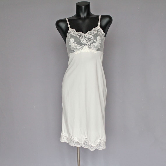 60's White Full Slip with Lace Bodice / Van Raalt… - image 6