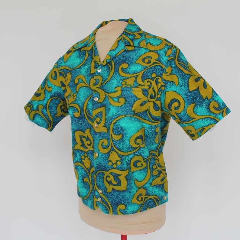 60/'s Men/'s Hawaiian Print Shirt Bark Cloth Short Sleeves Iolani Hapa Jac Medium