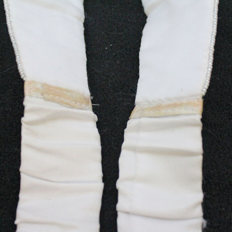 80/'s Wide Beaded White Satin Belt Pastel Beads Accent Belt with Beaded Design Medium to Large