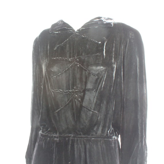30's Black Velvet Dress / Midi Length Vintage Dre… - image 4