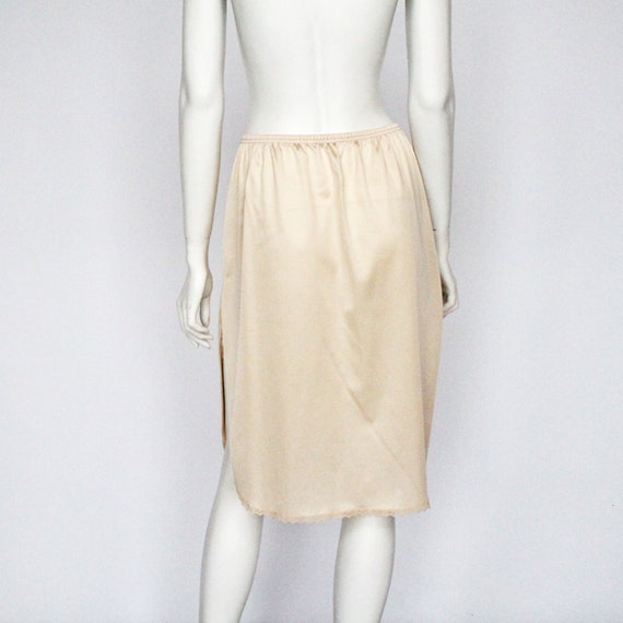 70's Tan Half Slip with Side Slits / Vanity Fair / La… Gem