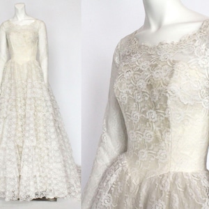 50's V Waist Tiered Lace Wedding Gown with Train / Antique White / Long Sleeves / Button Back / Vintage Wedding Dress /  XSmall