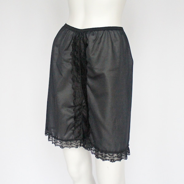 60's Black Nylon Pettipants with Lace / Vintage Lingerie / Knickers / Pillow Tab / XLarge