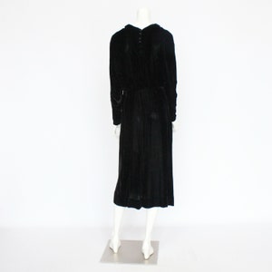 30's Black Velvet Dress / Midi Length Vintage Dress with Long Sleeves / Silk Velvet Dress / Small image 6