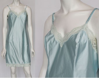 60's Light Blue Vanity Fair Full Slip or Nightgown with Lace / Size 36 / Small to Medium