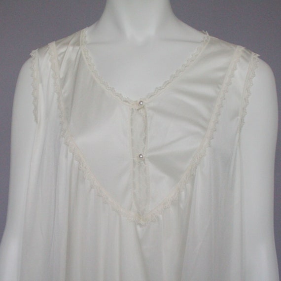 NWT Lorraine Long White Nightgown with Button Bod… - image 3