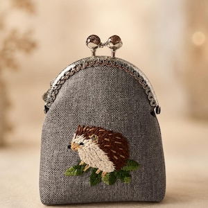 かわいいハリネズミの刺繍入り小銭入れ - 小さなカードホルダーポーチ、ファスナー付き小銭入れ、森の動物ミニウォレット、彼女へのギフト