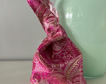 Floral Jacquard Japanese Knot Bag – Metallic Pink Party Purse