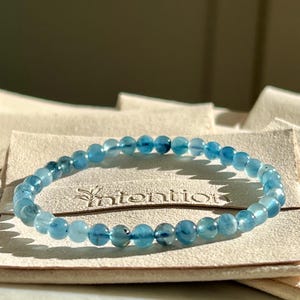 Blaues Kyanit Kristall Armband: Beruhigende Energie, handgemachter Schmuck