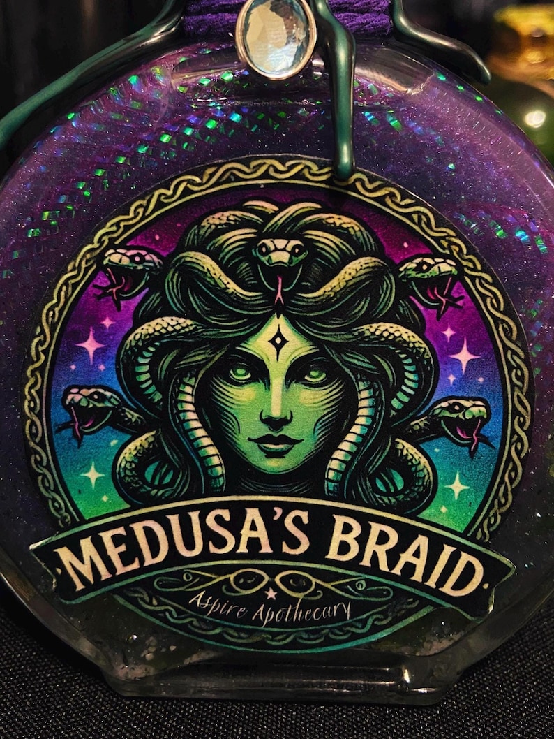 Frasco de poción de la trenza de Medusa / Decoración de la mitología griega / Objeto de colección de fantasía / Exhibidor de boticario / Regalo para amantes de las serpientes imagen 3